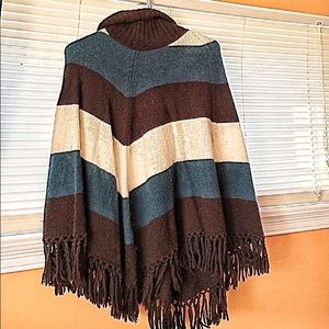 Multicolor striped poncho